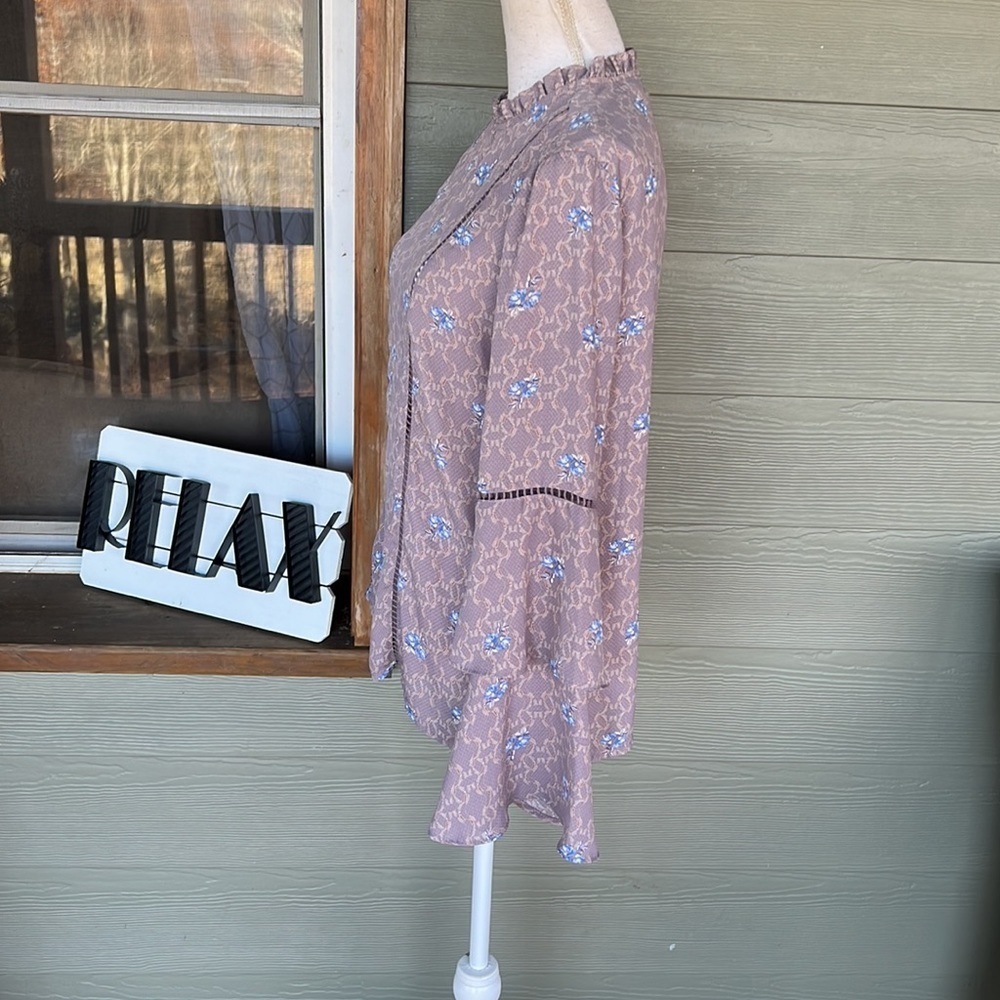 WAYF Floral Tiered Bell Sleeve Blouse - Picture 5 of 11